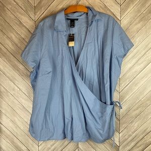 NWT Venezia Wrap Top 26/28